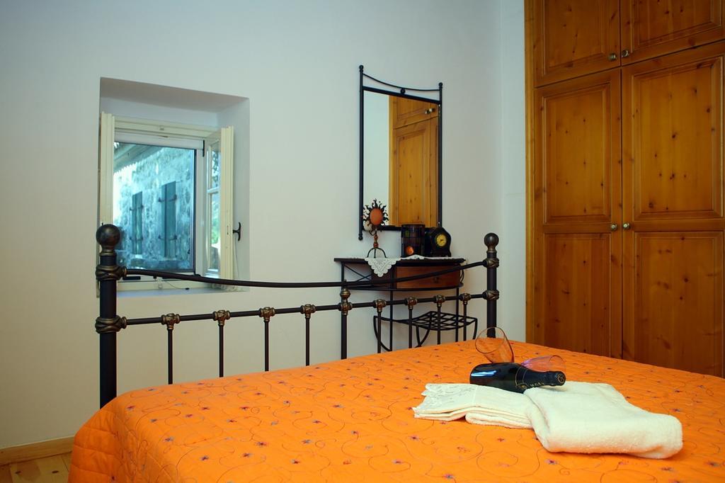 Menelia Cottage Platístoma Zimmer foto
