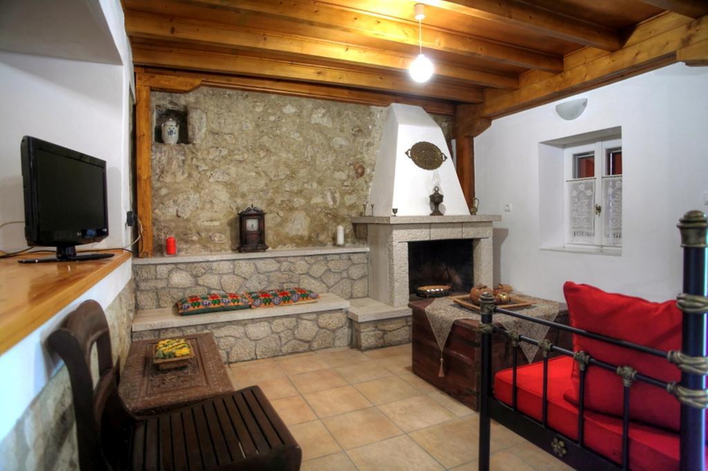 Menelia Cottage Platístoma Zimmer foto